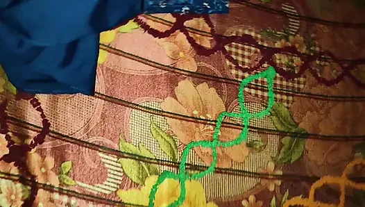 Hintli ateşli evli kadın biniyor ve amının içine boşalıyor
