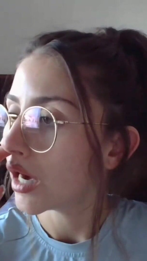 SHANAXNOW NOSE FETISH EATING BOOGERS PRESS NOSTRILS MOANING | Clip 2