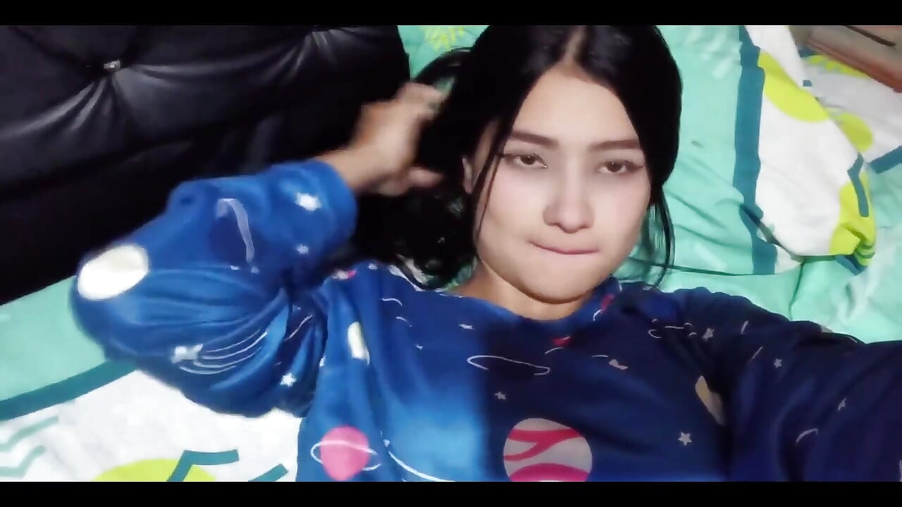 Husband and Wife Have Hot Sex in Hotel Room real Homemade