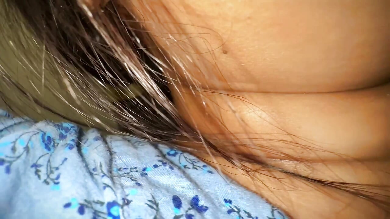 Arab Beautiful Huge Hanging Boobs & Big Ass Tall Muslim Stepmom Want Fuck