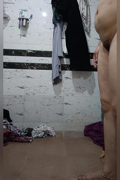 Priya Bhabhi Big Pussy in Side Dildo Video