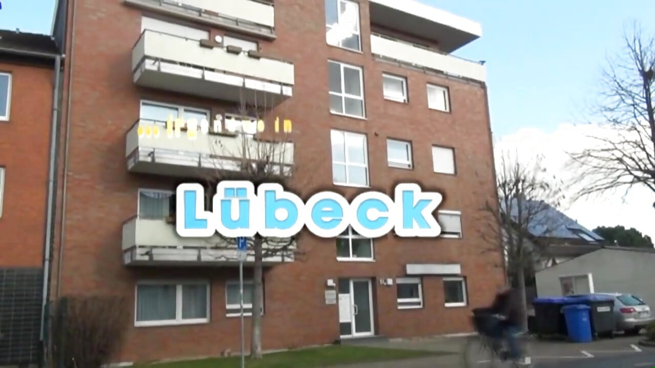 Šukající bytový dům - Scéna č. 02