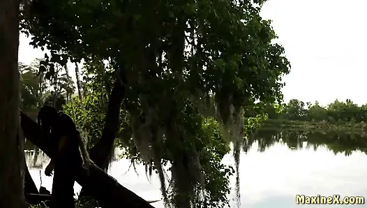 Asyalı orta yaşlı seksi kadın maxine x büyük siyah yaraklarla sert grup seks yapıyor!!