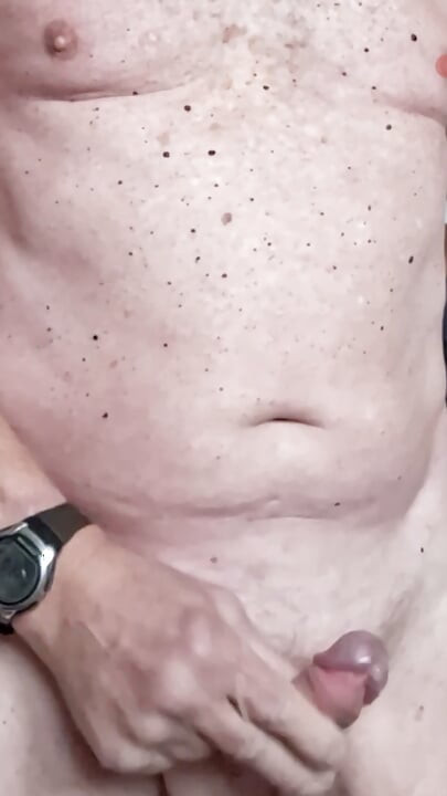 VÝSTAVNÍ SEXSHOW BEZ RUKOU CUCÁNÍ PTÁKA VYSAVAČEM CUMSHOT