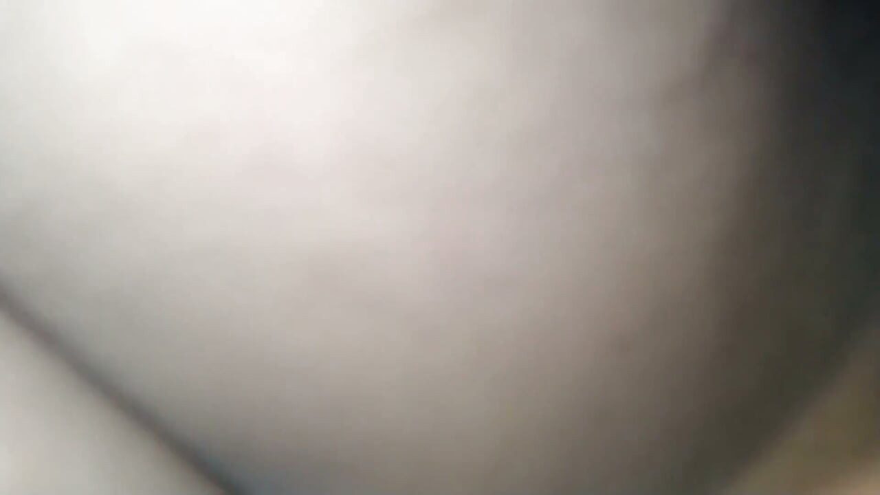 Η άπιστη αγαπημένη μου σύζυγος γαμιέται σκληρά από το πλάι από τον μαύρο φίλο μου μέχρι που γεμίζει με σπέρμα