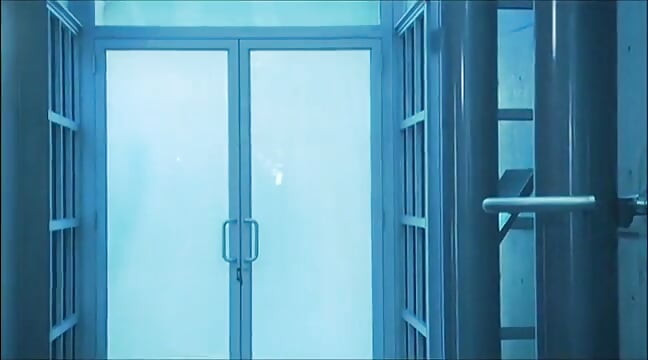 Sophie nóng bỏng thưởng cho chồng của cô ấy một cú thổi kèn ướt át và nhận được một cuộc làm tình kiểu chó thô bạo để đổi lại