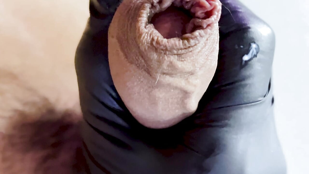 Uncut cock close up  big cum play