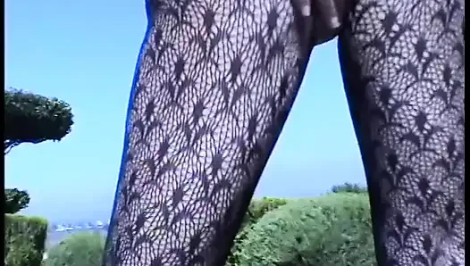 Behind the scenes footage of sexy porn stars getting ready for action