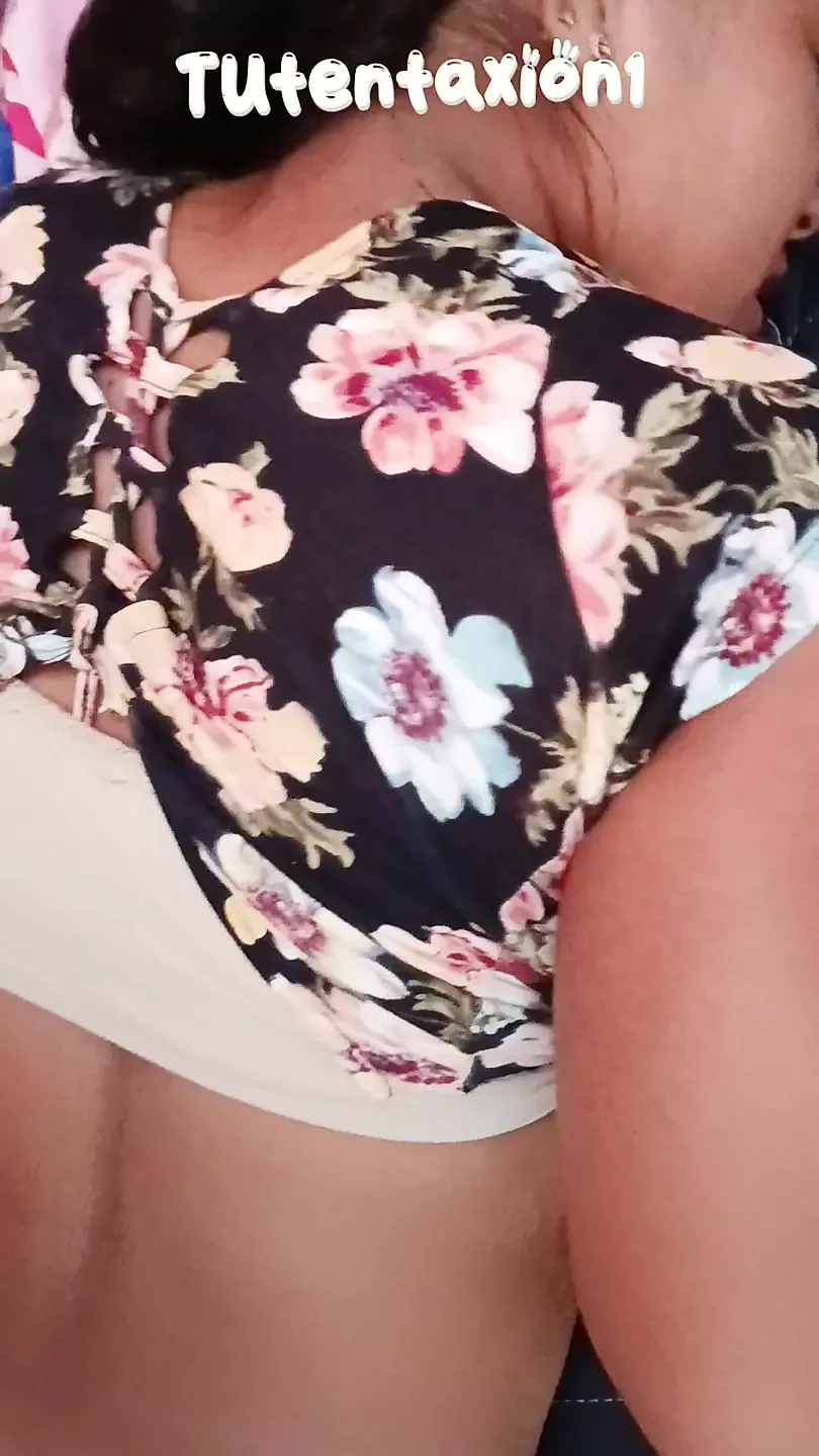 HOMEMADE ANAL MY FRIEND GIVES ME DICK AND MILK IN THE ASS