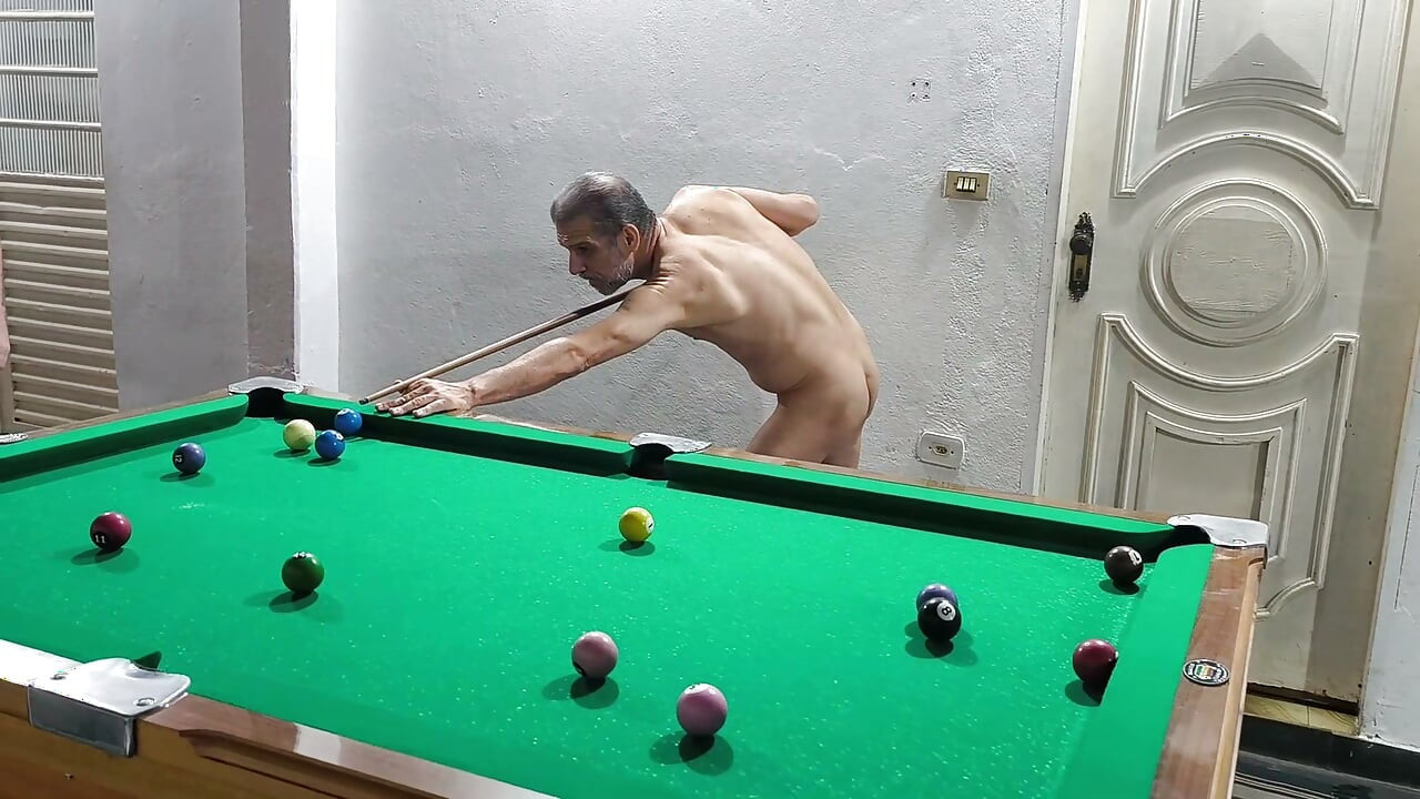 The Carmonas playing naked billiards with that +18 pinch