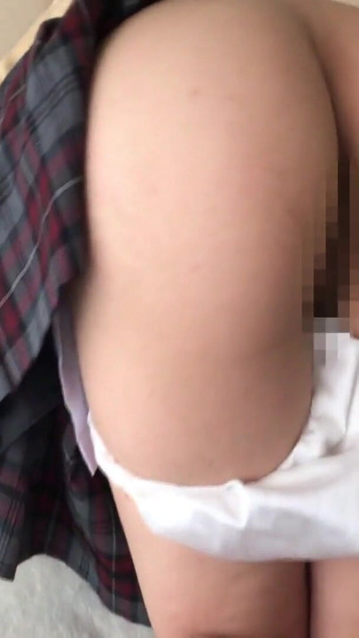 Silný okamžik z "Soukromé vaginální natočené video, kde studenti a učitelé překročí hranici, odstraním jej okamžitě"