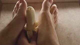 Feet teaser