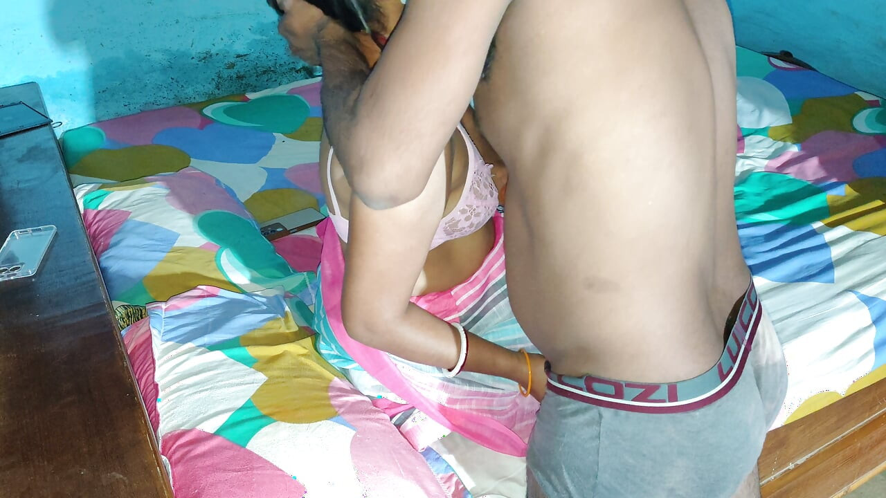 Bhabhi ne phone kar bhulai