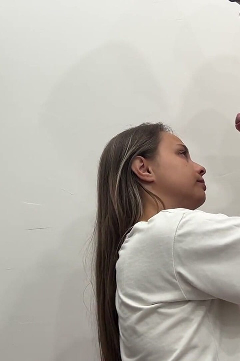 Ela transforma tudo em um pequeno show