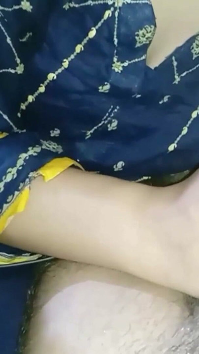 PIK ETEN PIK BIJTEN ZUIGEN EN EEN WITTE PIK OPETEN Klaarkomen In De Mond Indiase Heet Bhabhi | Clip 1