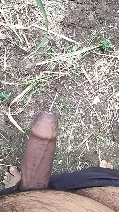 Must-see moment from "Komal fuck by Malik while working in the field"