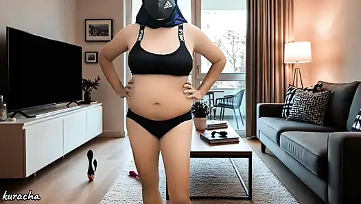 Hamile doktor evde yalnız başına izinde