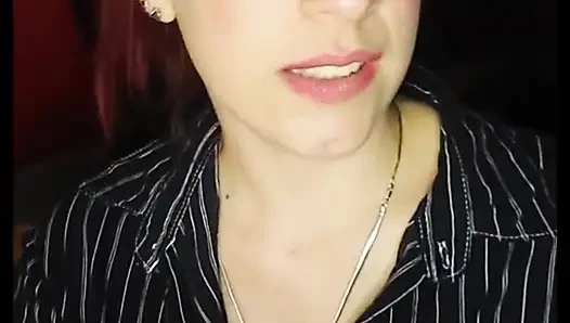 Glücklicher tag der arbeit! Ich werde Dich mit einem Guten Morgen-blowjob aufwecken, damit Sie die Welt essen können!