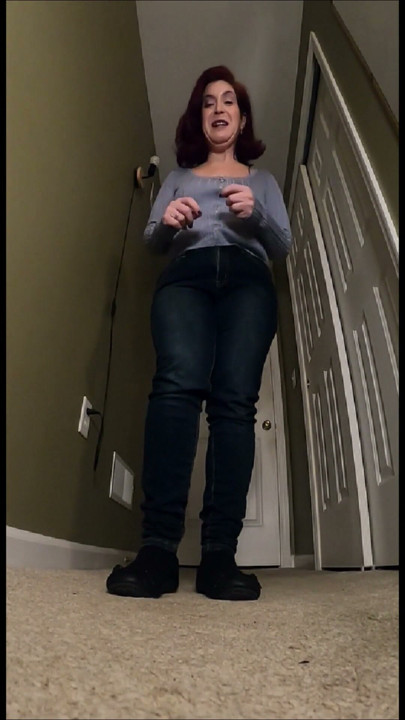 LilGiantess Takes Care of the Problem | Clip 1