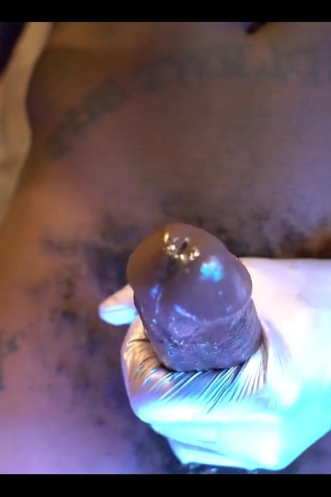 Поклонение большому черному члену Hallelujah Johnson (Малышка слишком ночь)