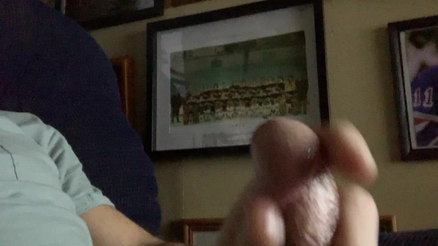 My first jerk off session. Hope you like!!
