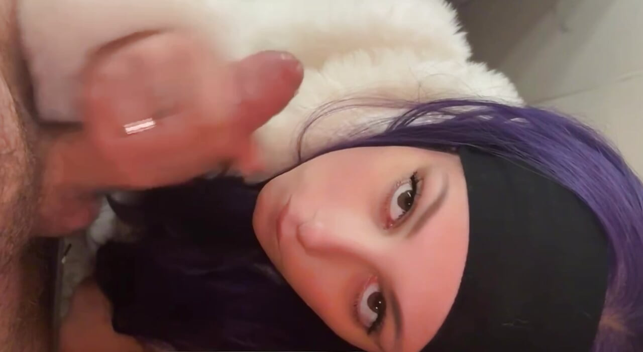 Compilație de spermă amatoare în gură și ejaculare facială - muie cu soție cu păr violet
