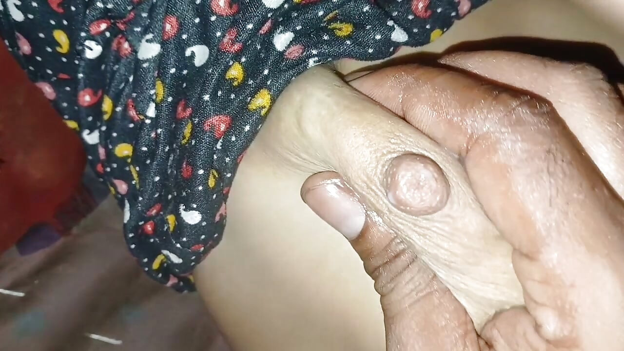 Anus mai finger dali moot diya