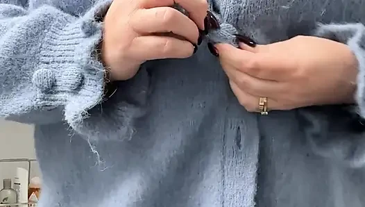 British MILF Striptease and please wank on my tits