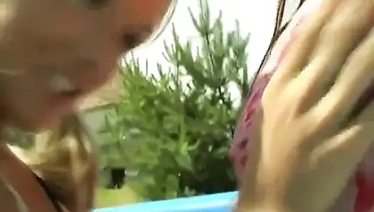 Suzie Carina ve Sandra Kalermen