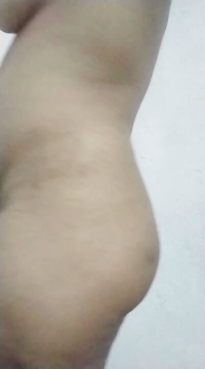Sexy Filipina Milf, jugando con su sujetador y bragas Miffy
