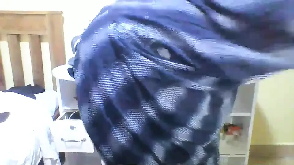 Cavalgando pau como uma puta