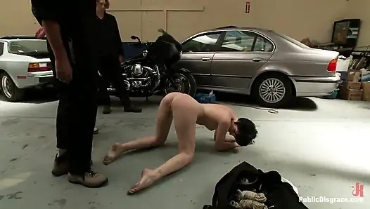 Emo hatun James Deen tarafından sikiliyor