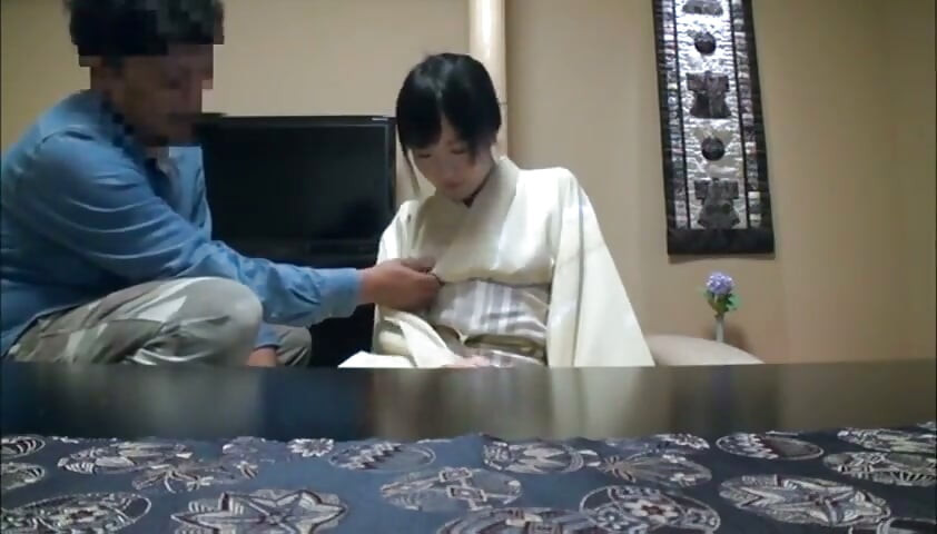 İtaatkar kimono evli kadın - zevk ve teslimiyete yasadışı bir kaplıca yolculuğu - 1