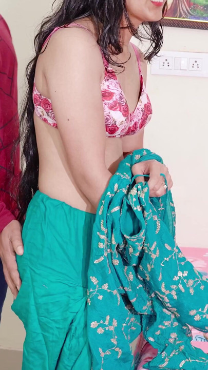 Full video - Jija saali Beautiful hot girl Priya first time sex with StepSister with Hindi Audio Indian sex | Clip 1