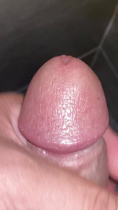 Un vieux me baise mon prépuce – Je savoure une bite non circoncise – Éjaculation sur une queue non circoncise