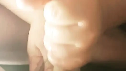 Ibu-ibu semok gendut xmaskedmommywifex ngocok kontol sampai crot di kontol kecil pernikahan