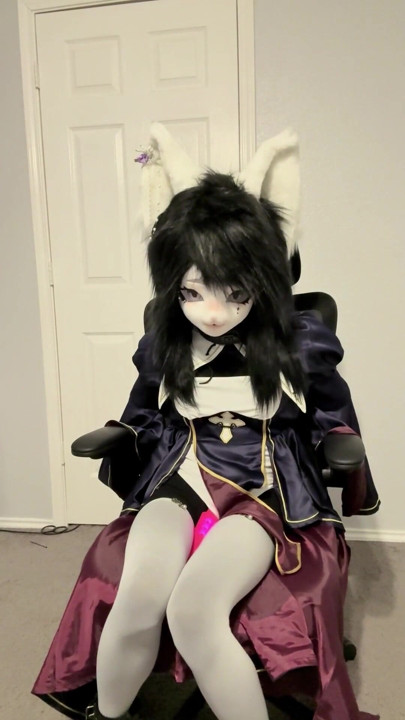 Furry Kigurumi Vibrating and Breathplay Collar | Clip 1