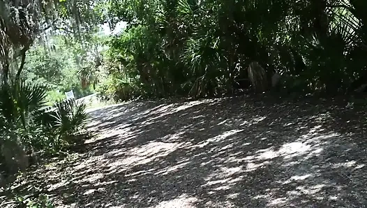 Bts doğa yürüyüşü ve parkurda mastürbasyon