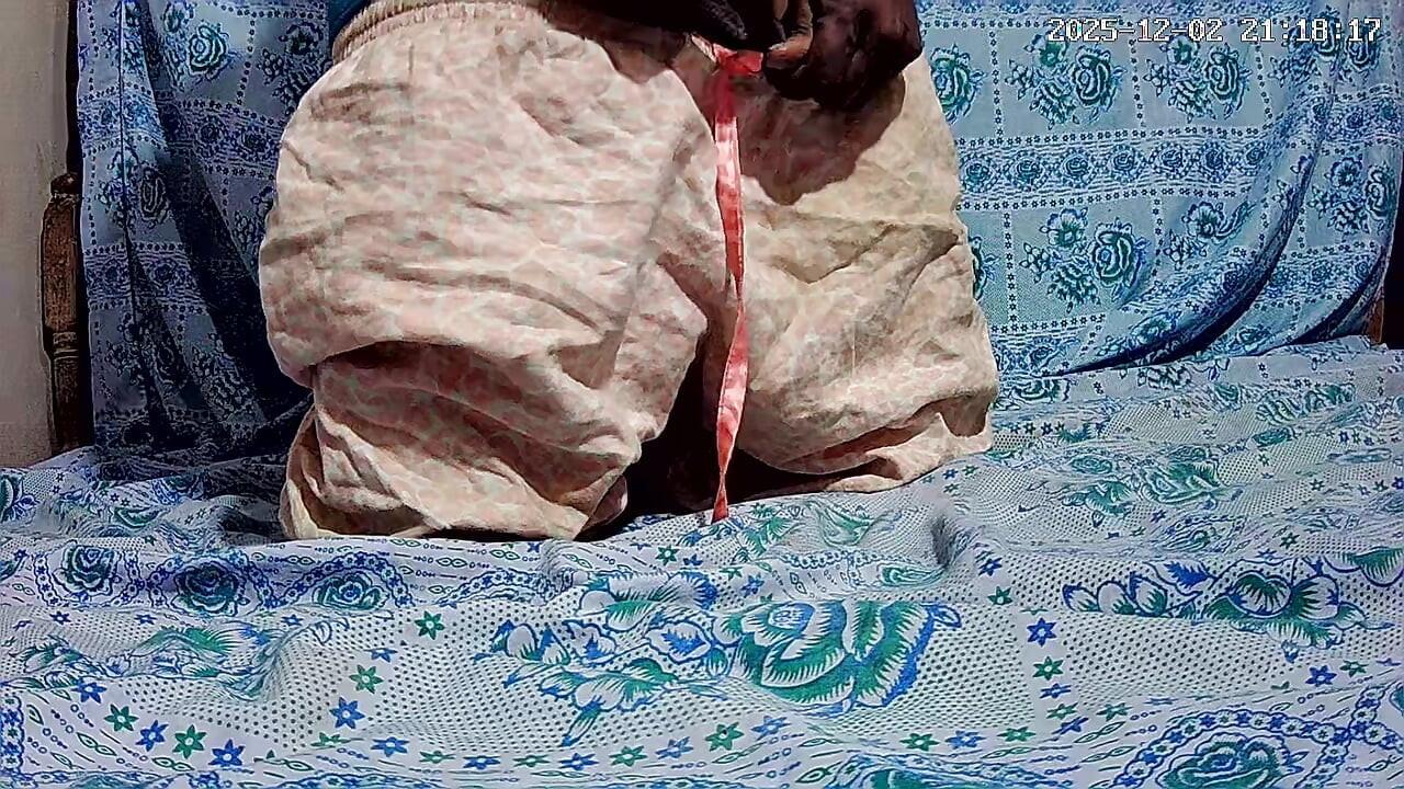 2865号室でのアジア人男子の手コキ