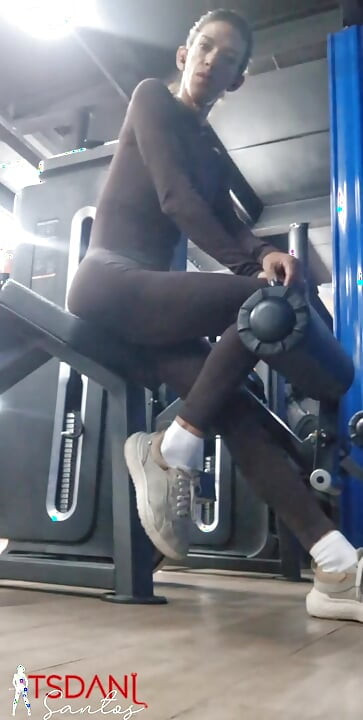 Je me sens très sexy à la salle de sport