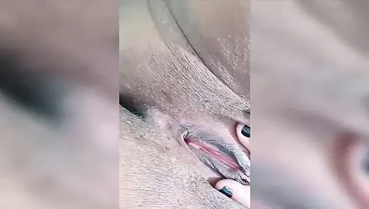 Guided Handjob: Nicoly Mattos Commands Your Pleasure and Shows Her Winking Asshole!