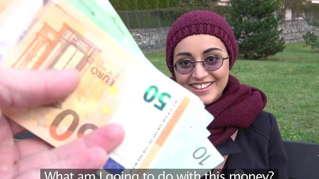 Public Agent Afghan beauty pays to fuck a big cock