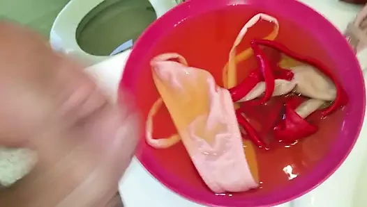 Panty piss