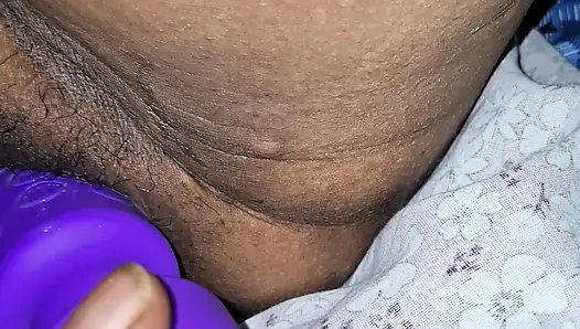 Yenge amına masaj yaptırıyor