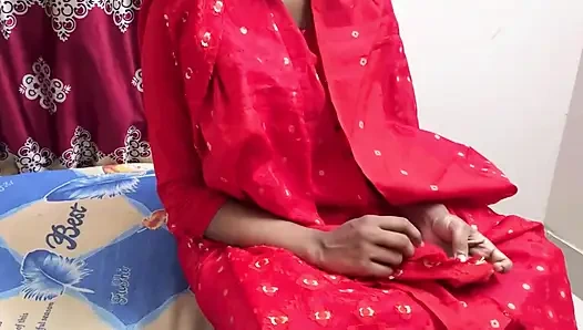 Seksi üvey annemi siktim, odamda sert sikişiyorum