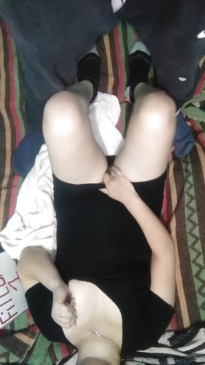 Ngentot di kamar sepupuku