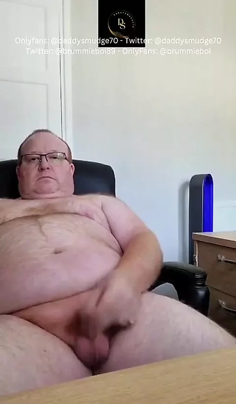 Daddy Plays with Himself + Cumshot