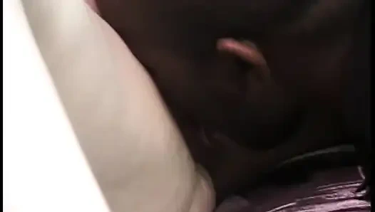 Wanita hamil suka dientot sama pria kulit hitam