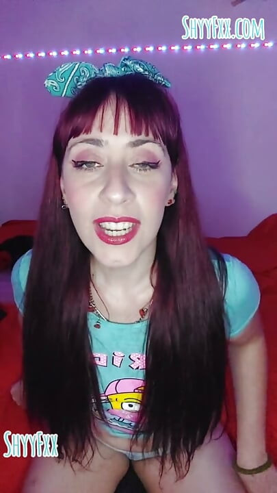 Shyyfxx第一次為粉絲的蕾絲邊角色扮演！