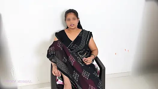 Orang pengiriman gas lunak menyerahkan selain tangki, di mana silinder kosong, saya mengambilnya.